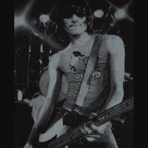 John Varvatos Star USA Men's Dee Dee Ramone Performance Graphic T-Shirt Black - Picture 5 of 6